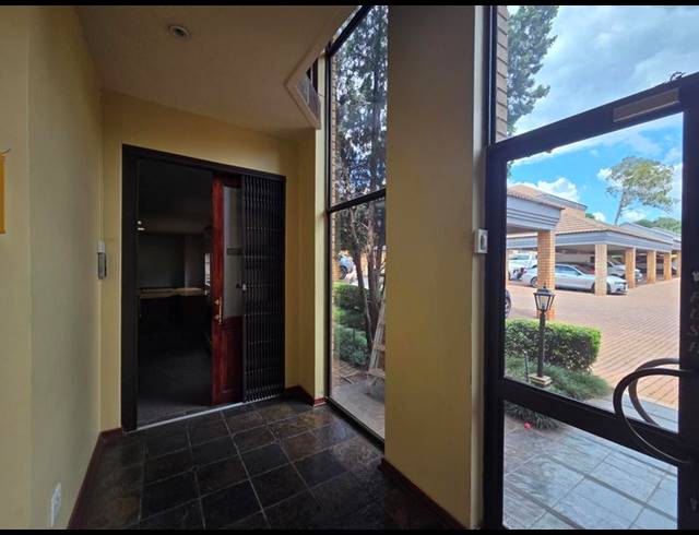 BUSINESS PROPERTY TO RENT IN DIE HOEWES